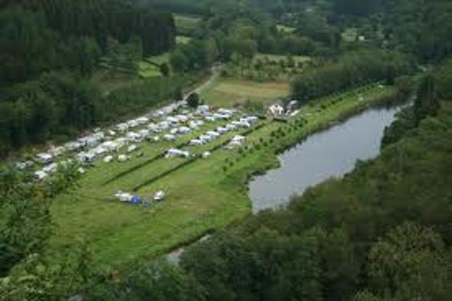 Camping-trou-du-cheval-chairiere