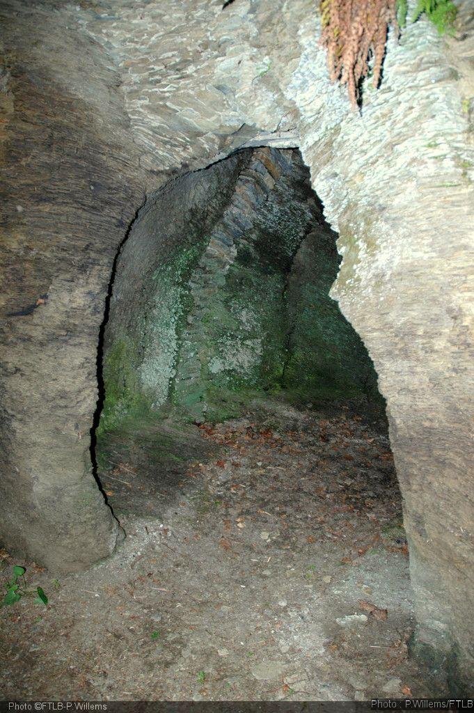 Cugnon-grotte St-Remacle .jpg