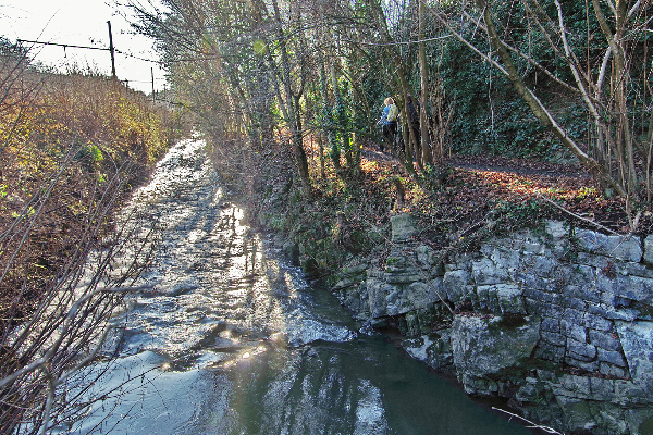 Au fil de l'eau et de la roche calcaire