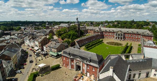 Centre ville Gembloux + Abbaye vue aérienne Denis Closon